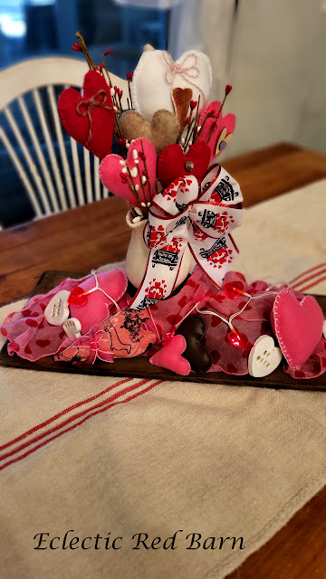 Valentine Centerpiece. Share NOW. #valentine; #decor; #decorations; #hearts;#eclecticredbarn